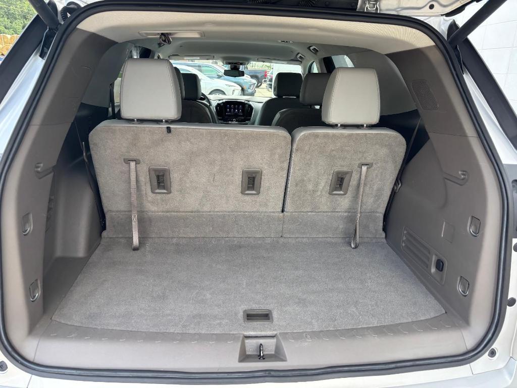 used 2020 Chevrolet Traverse car, priced at $27,900