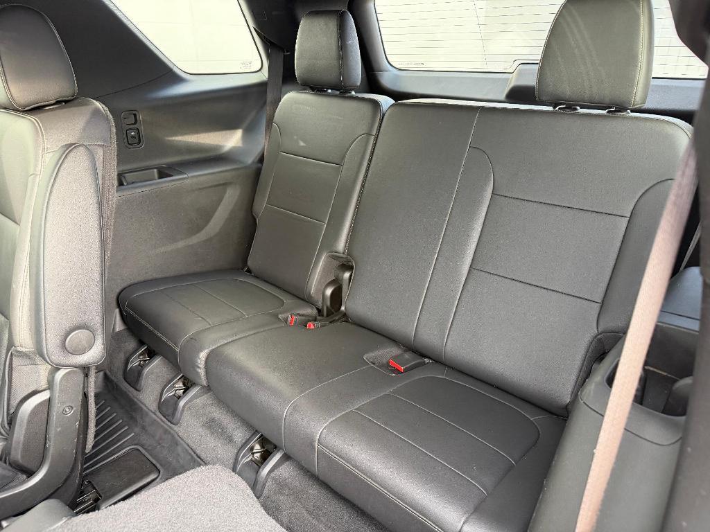 used 2022 Chevrolet Traverse car, priced at $28,900