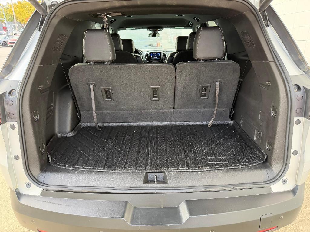 used 2022 Chevrolet Traverse car, priced at $28,900