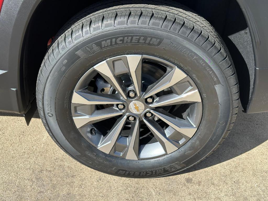 new 2025 Chevrolet Equinox car