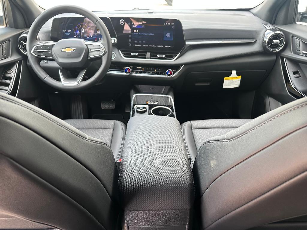 new 2026 Chevrolet Equinox car, priced at $34,645