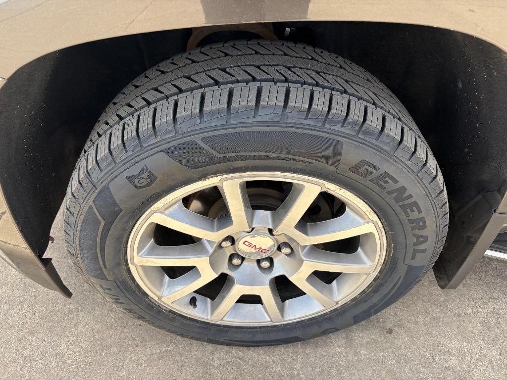 used 2019 GMC Yukon XL car, priced at $24,900