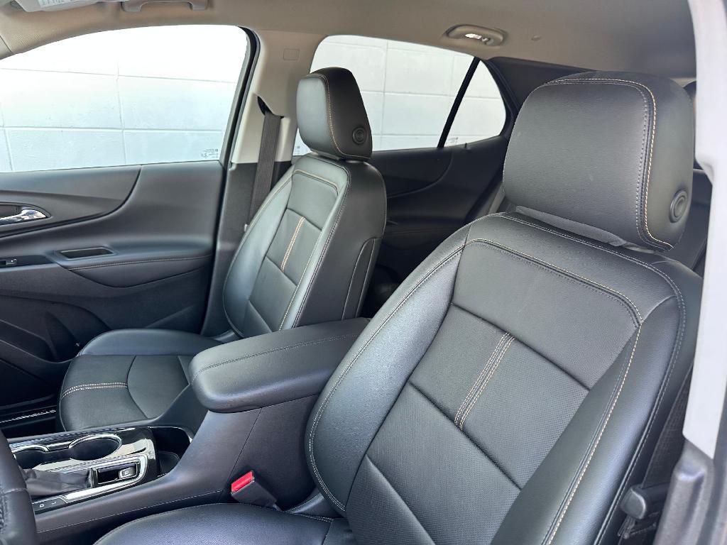 used 2022 Chevrolet Equinox car, priced at $27,900
