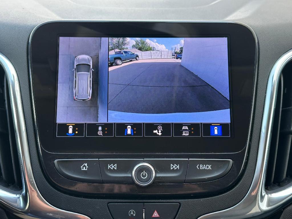 used 2022 Chevrolet Equinox car, priced at $27,900