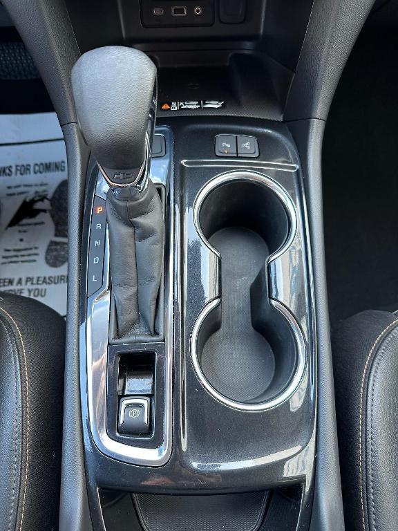 used 2022 Chevrolet Equinox car, priced at $27,900