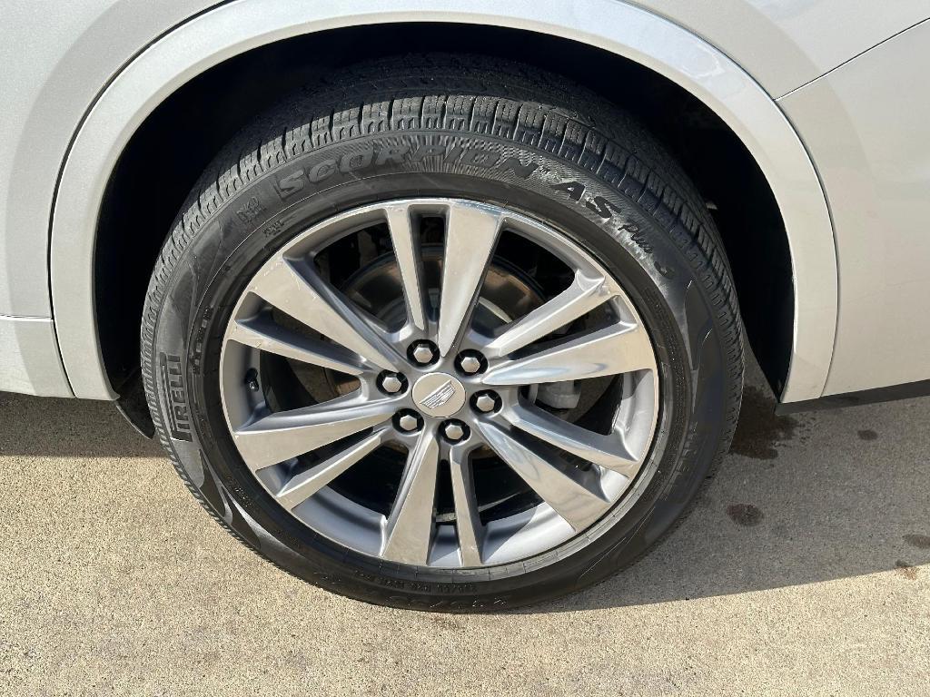 used 2020 Cadillac XT6 car, priced at $26,900