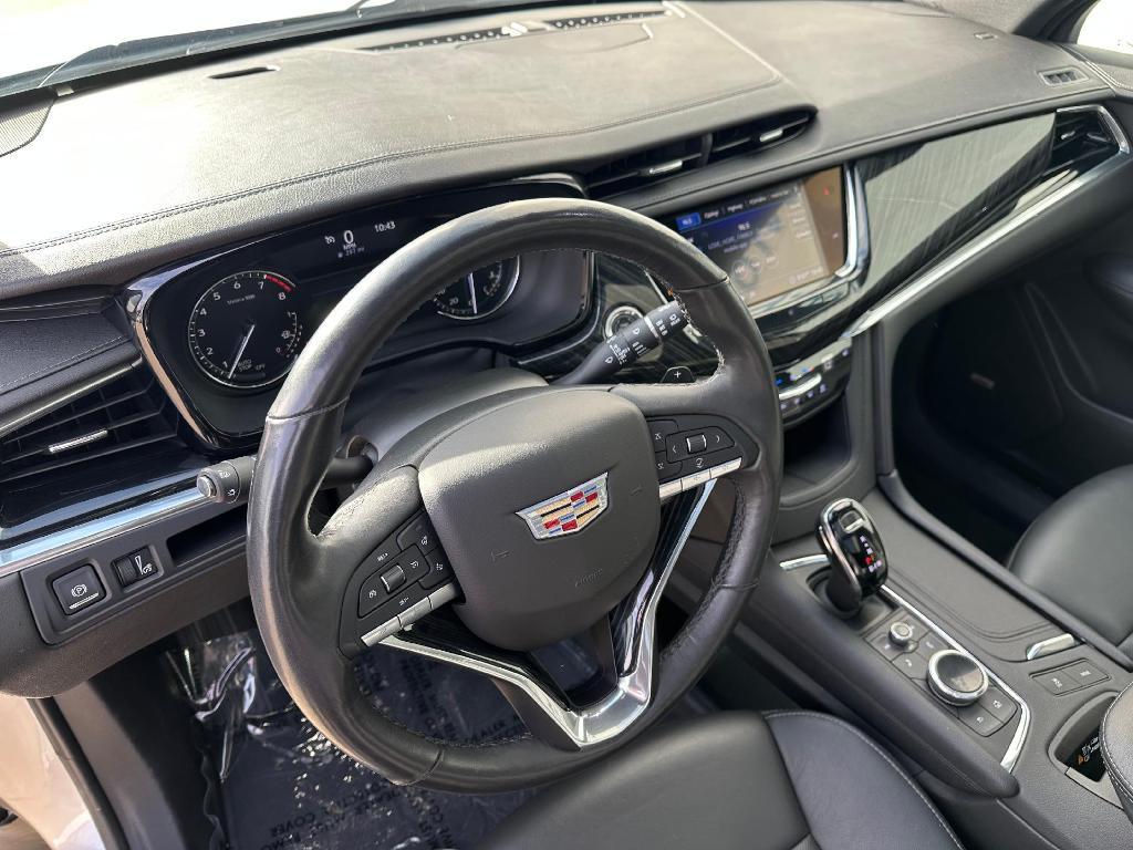 used 2020 Cadillac XT6 car, priced at $26,900