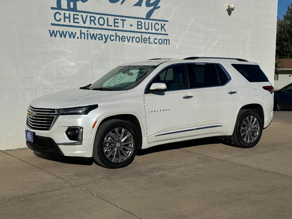 used 2022 Chevrolet Traverse car, priced at $29,900