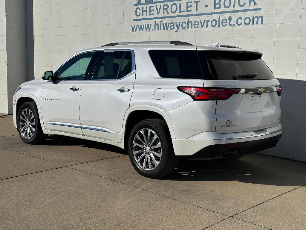 used 2022 Chevrolet Traverse car, priced at $29,900