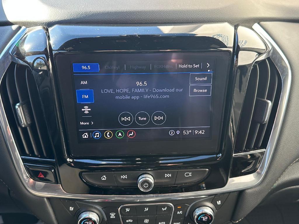 used 2022 Chevrolet Traverse car, priced at $29,900