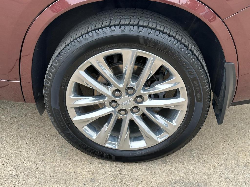 used 2022 Cadillac XT6 car, priced at $35,900