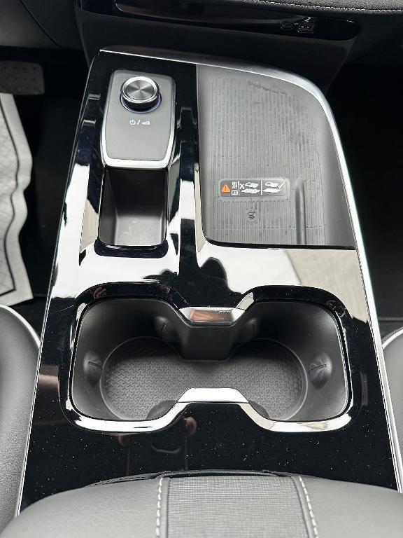 used 2022 Cadillac XT6 car, priced at $35,900