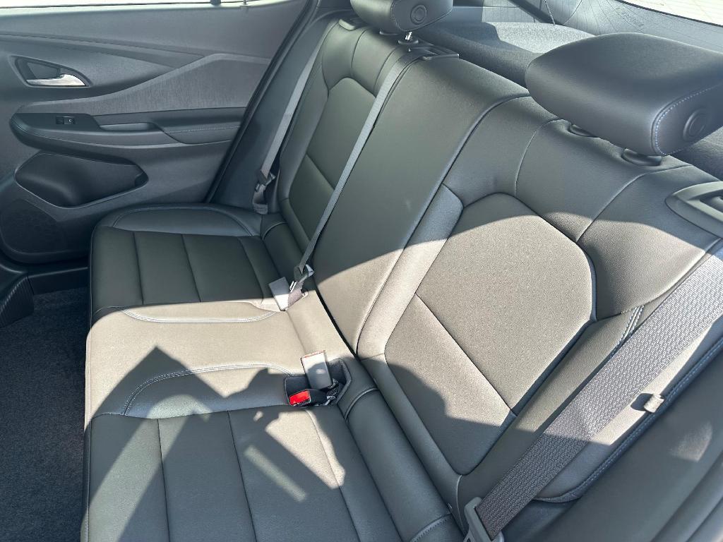 new 2025 Buick Envista car, priced at $29,275