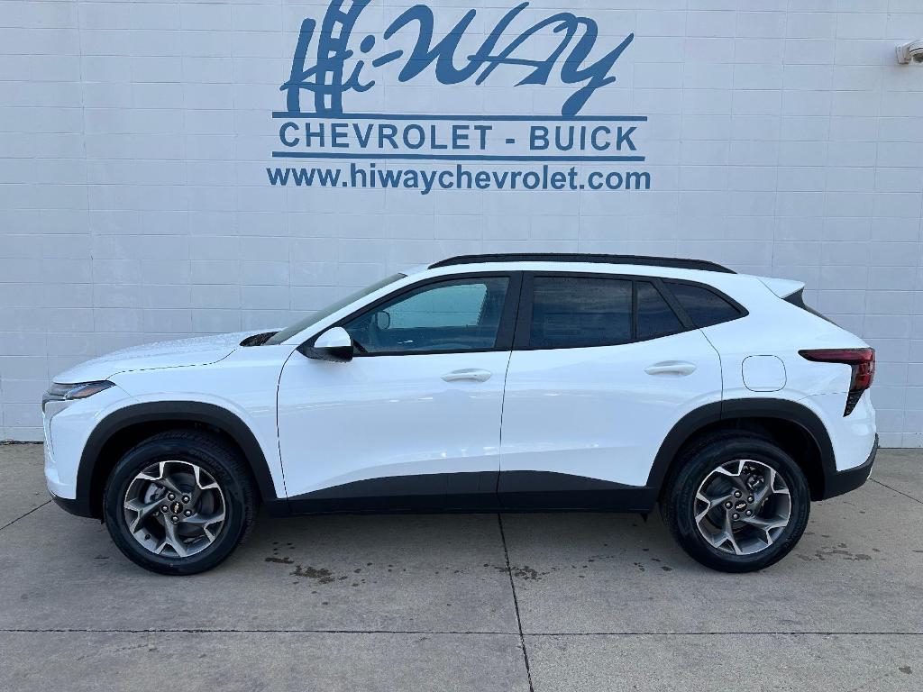 new 2026 Chevrolet Trax car, priced at $25,885