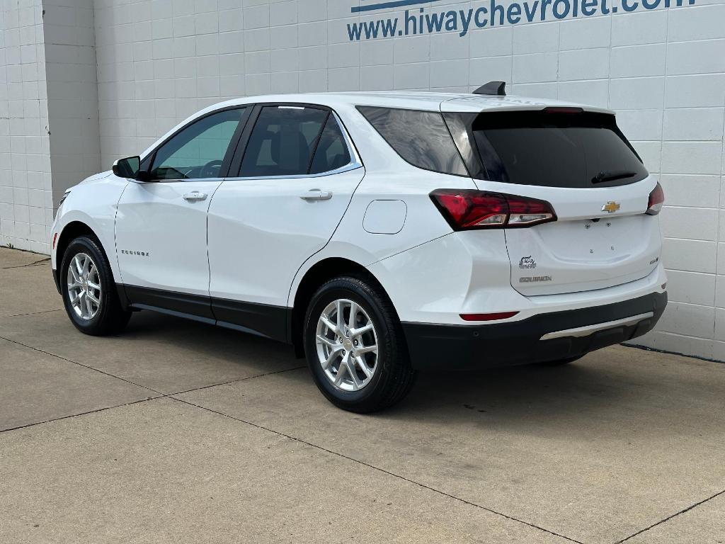 used 2024 Chevrolet Equinox car, priced at $27,900