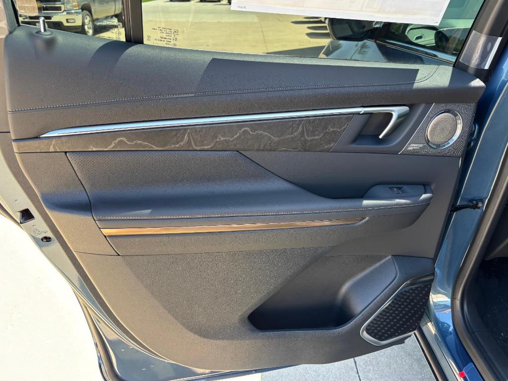 new 2025 Buick Enclave car, priced at $60,695