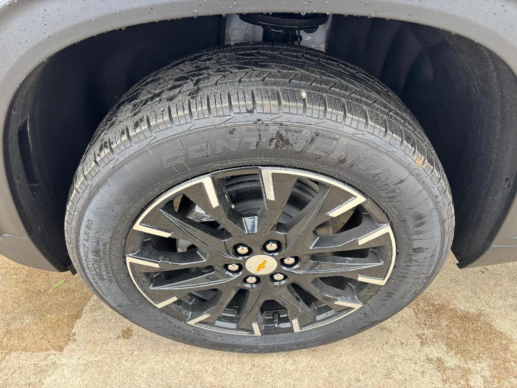 new 2025 Chevrolet Traverse car, priced at $52,429