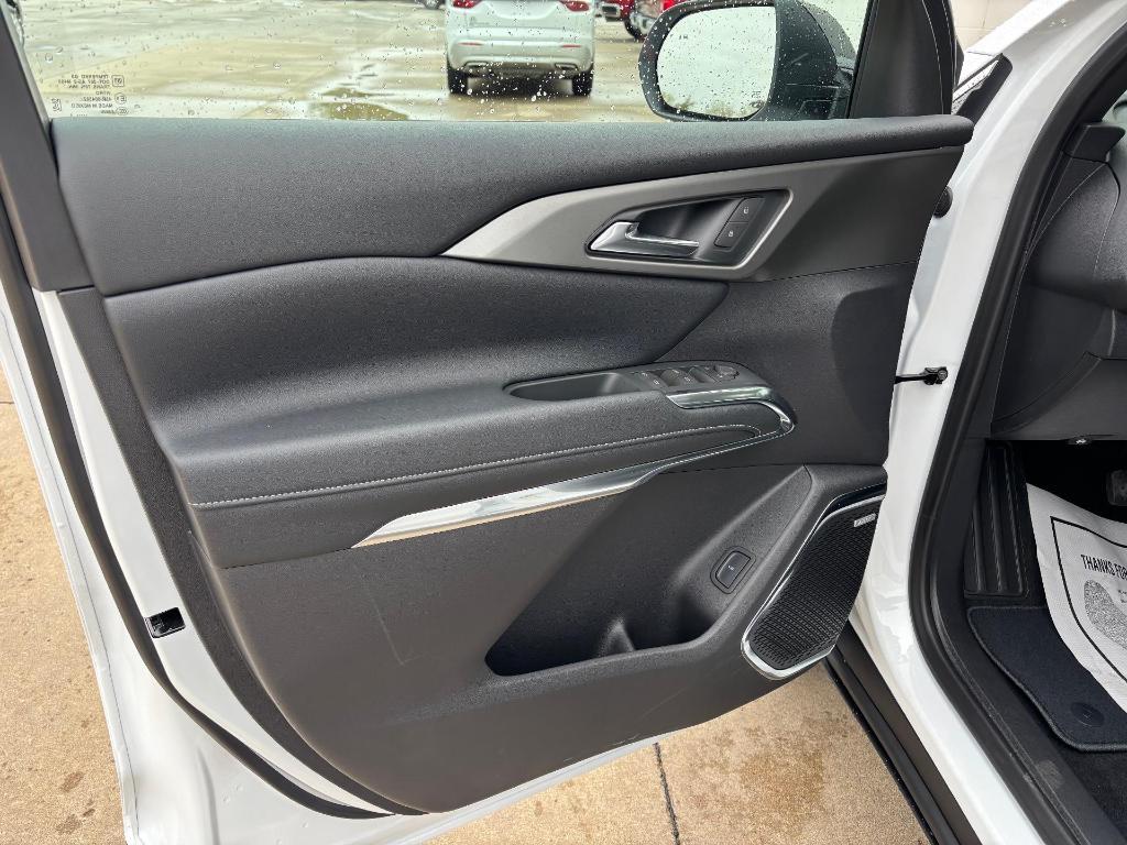 new 2025 Chevrolet Traverse car, priced at $52,429