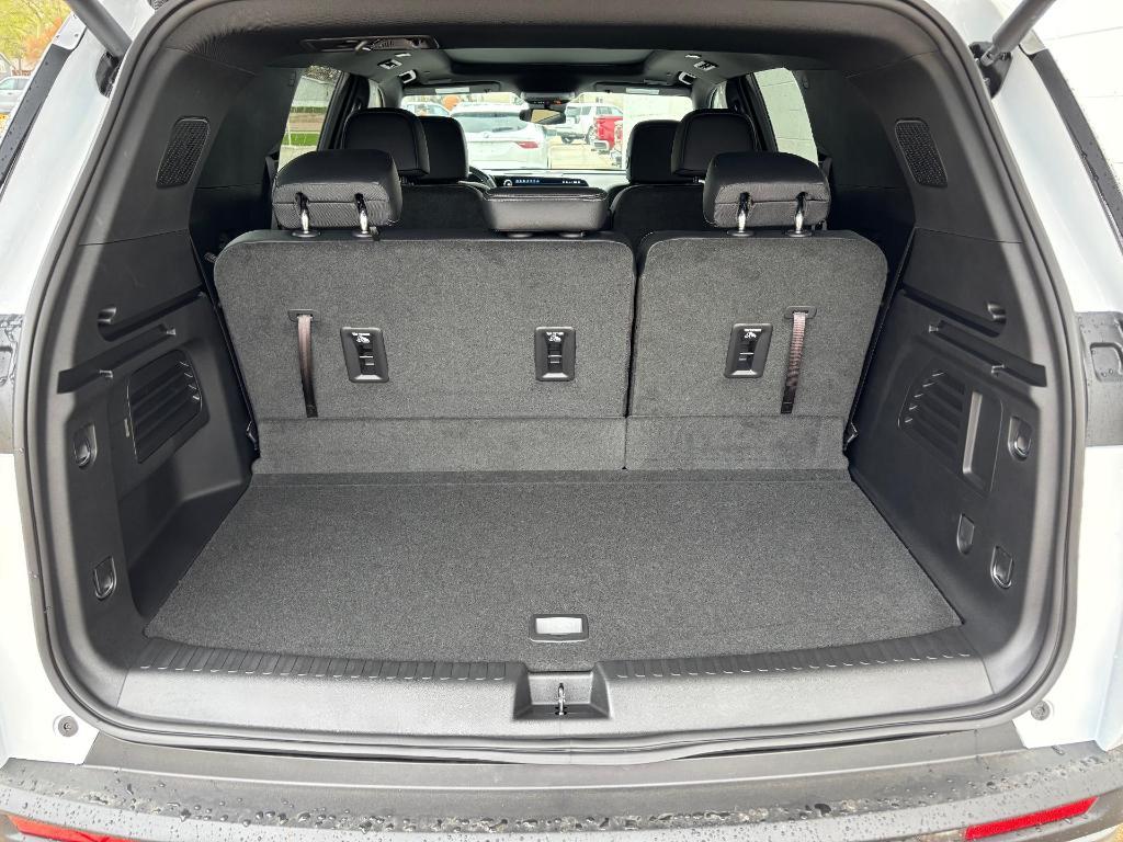 new 2025 Chevrolet Traverse car, priced at $52,429