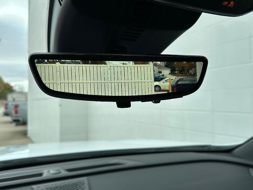 used 2025 Chevrolet Traverse car, priced at $53,900