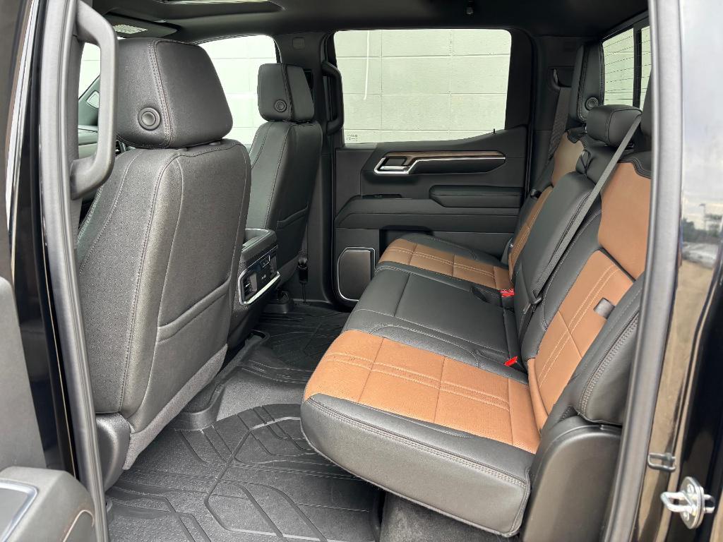 used 2024 Chevrolet Silverado 1500 car, priced at $61,900