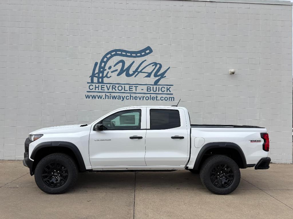 new 2024 Chevrolet Colorado car, priced at $40,845