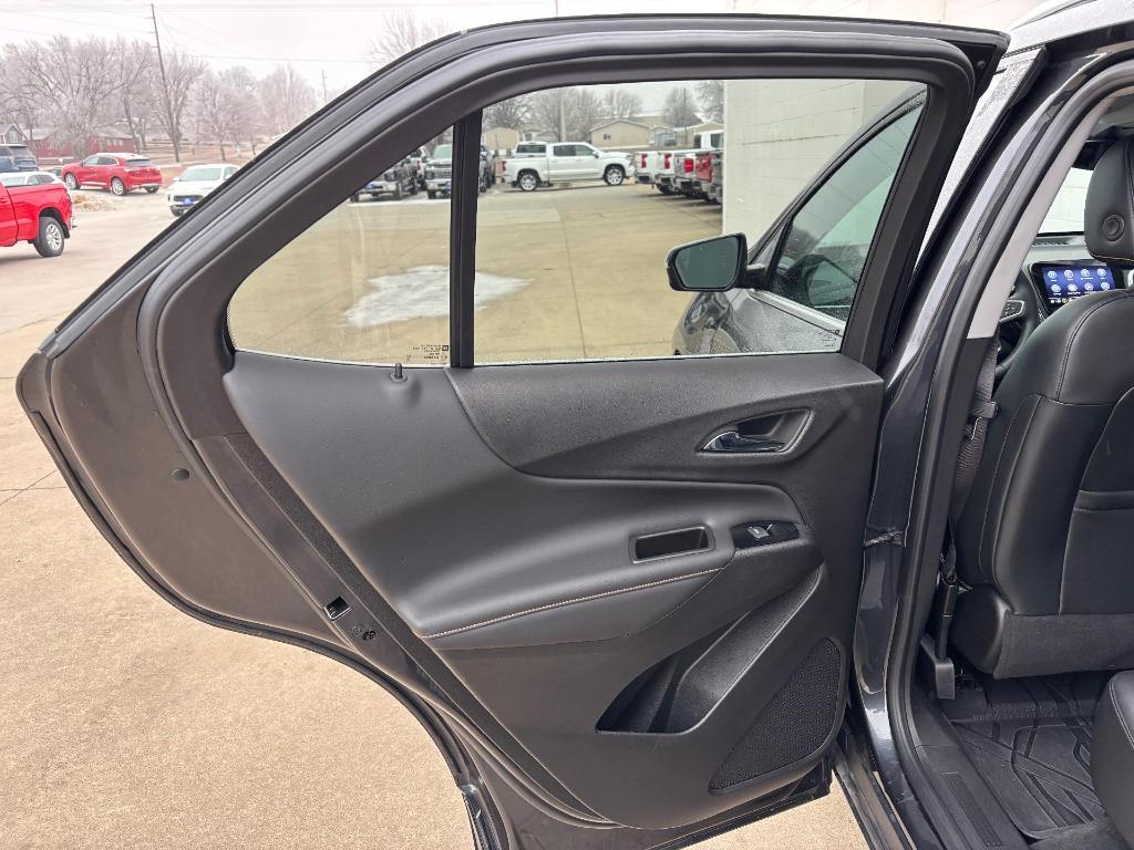 used 2022 Chevrolet Equinox car