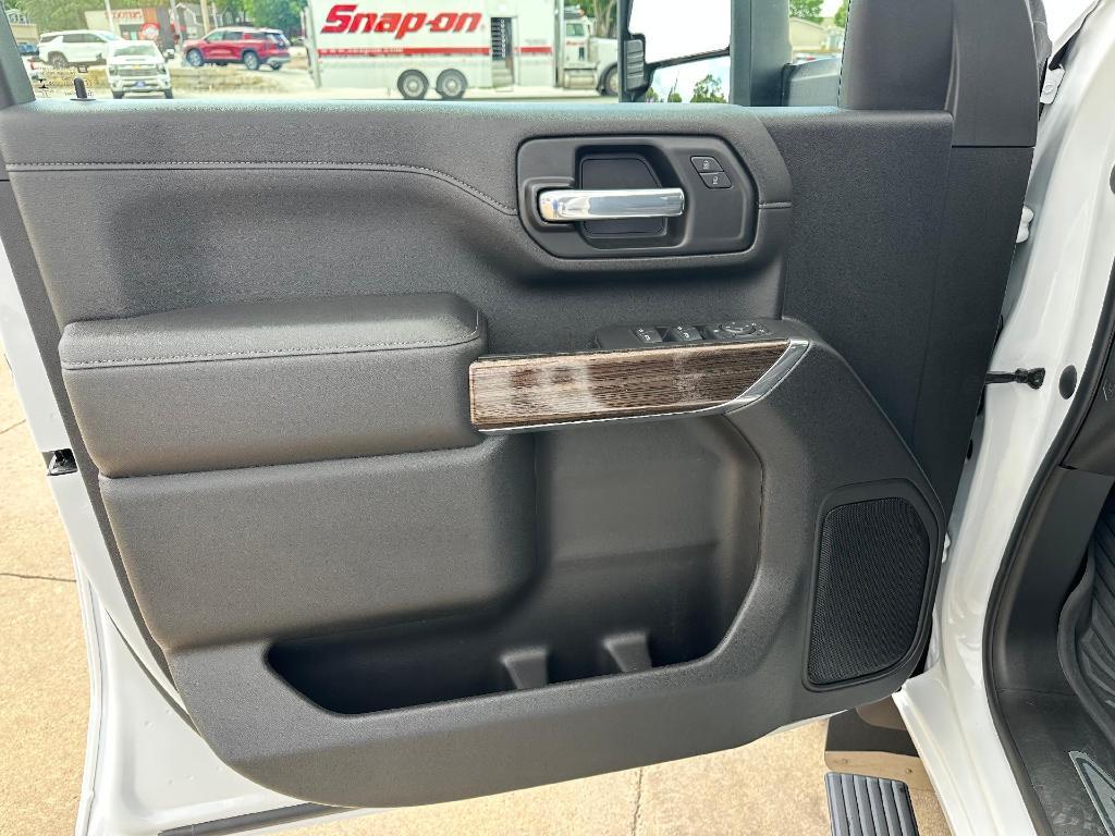 used 2021 Chevrolet Silverado 2500 car, priced at $45,900