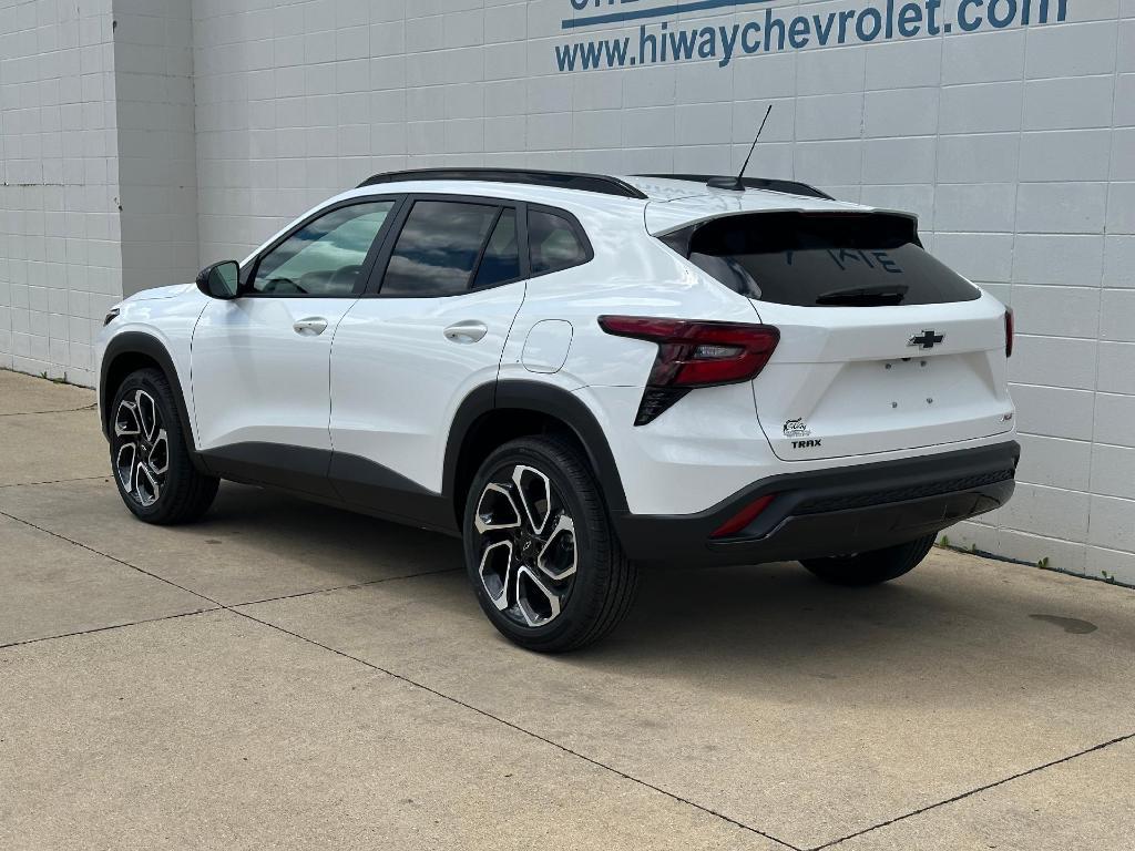 new 2025 Chevrolet Trax car, priced at $26,690