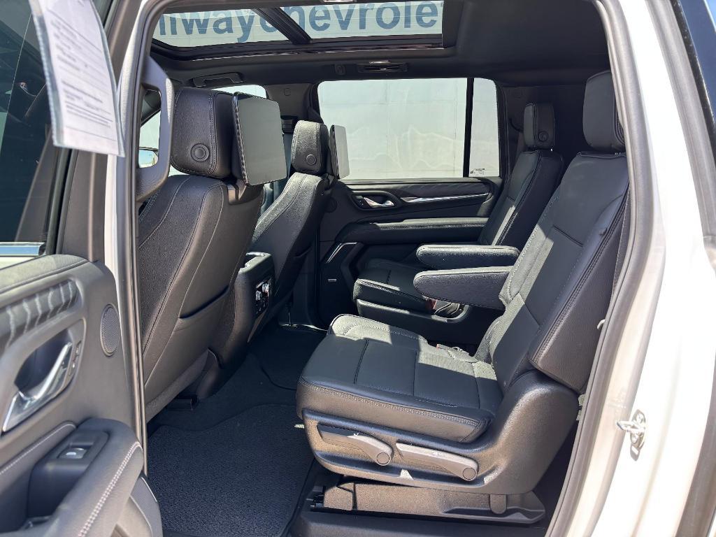 used 2023 GMC Yukon XL car, priced at $69,900