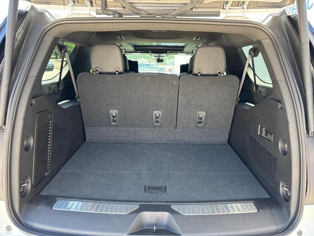 used 2023 GMC Yukon XL car, priced at $69,900