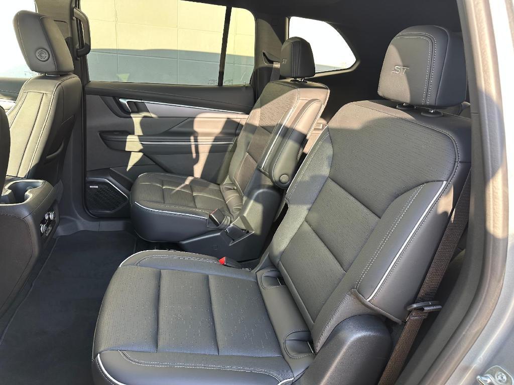 used 2025 Buick Enclave car, priced at $49,900
