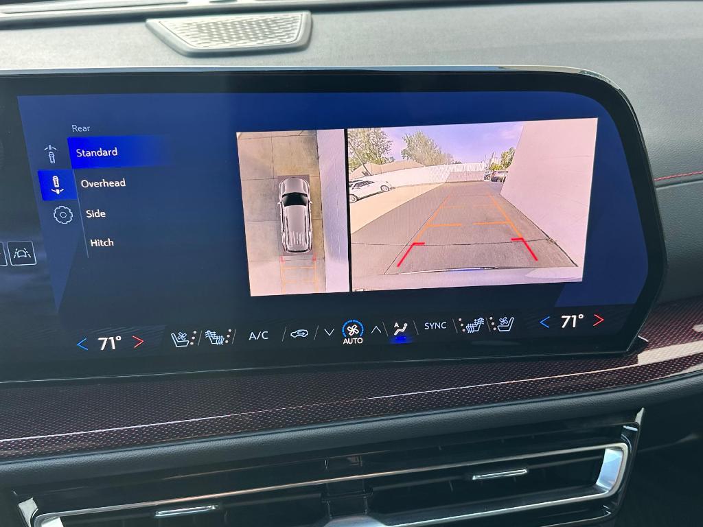 used 2024 Chevrolet Traverse car, priced at $52,900