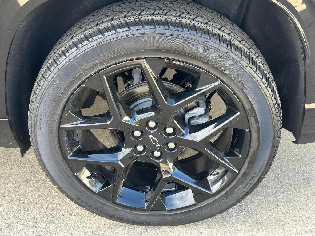 used 2024 Chevrolet Traverse car, priced at $52,900