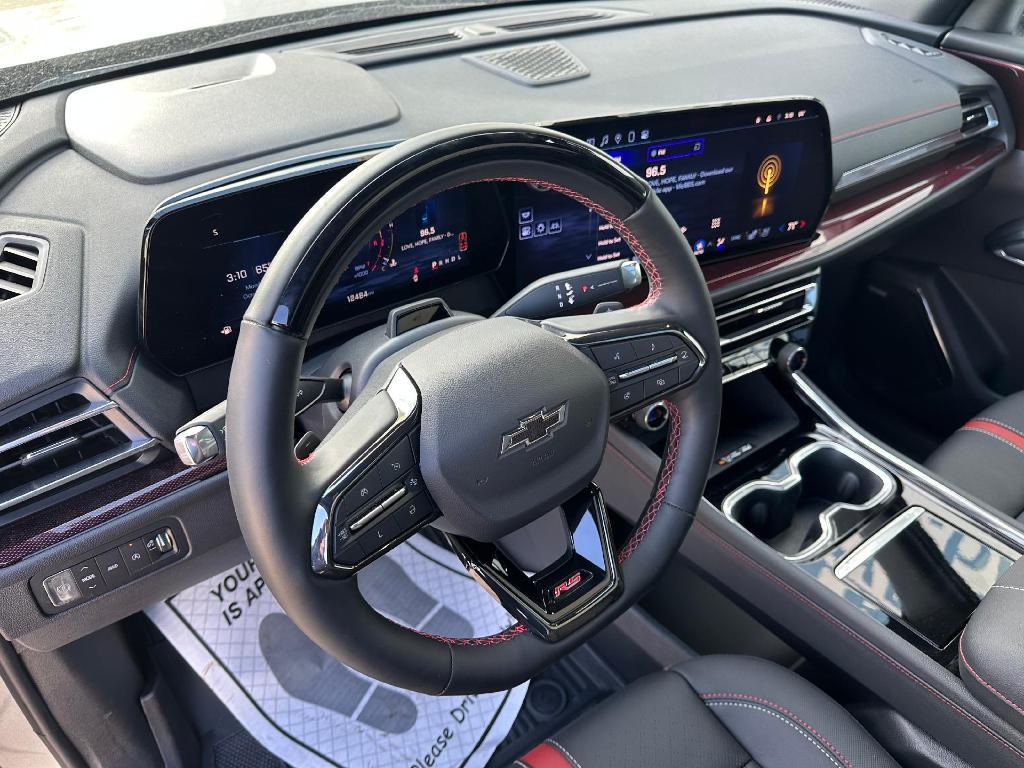 used 2024 Chevrolet Traverse car, priced at $52,900