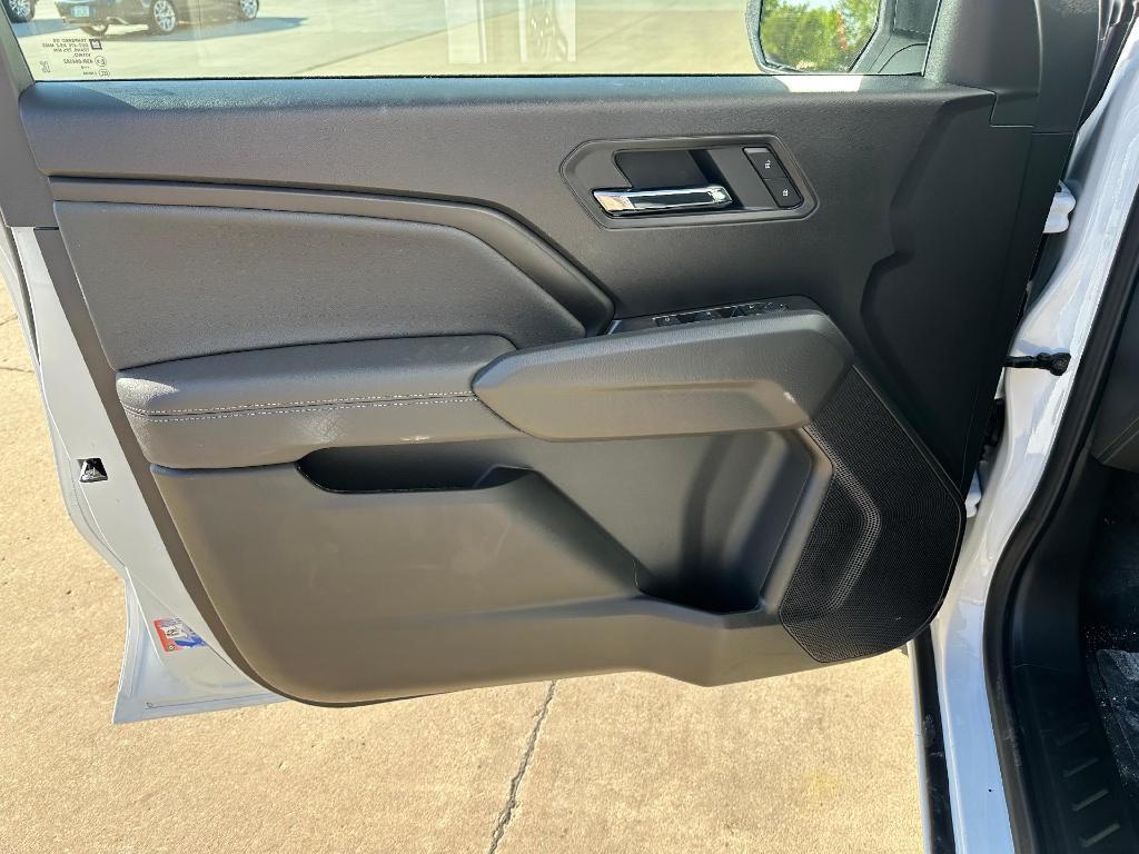 new 2025 Chevrolet Colorado car, priced at $40,890