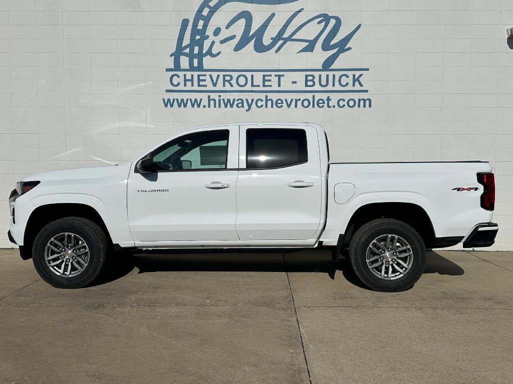 new 2025 Chevrolet Colorado car, priced at $40,890
