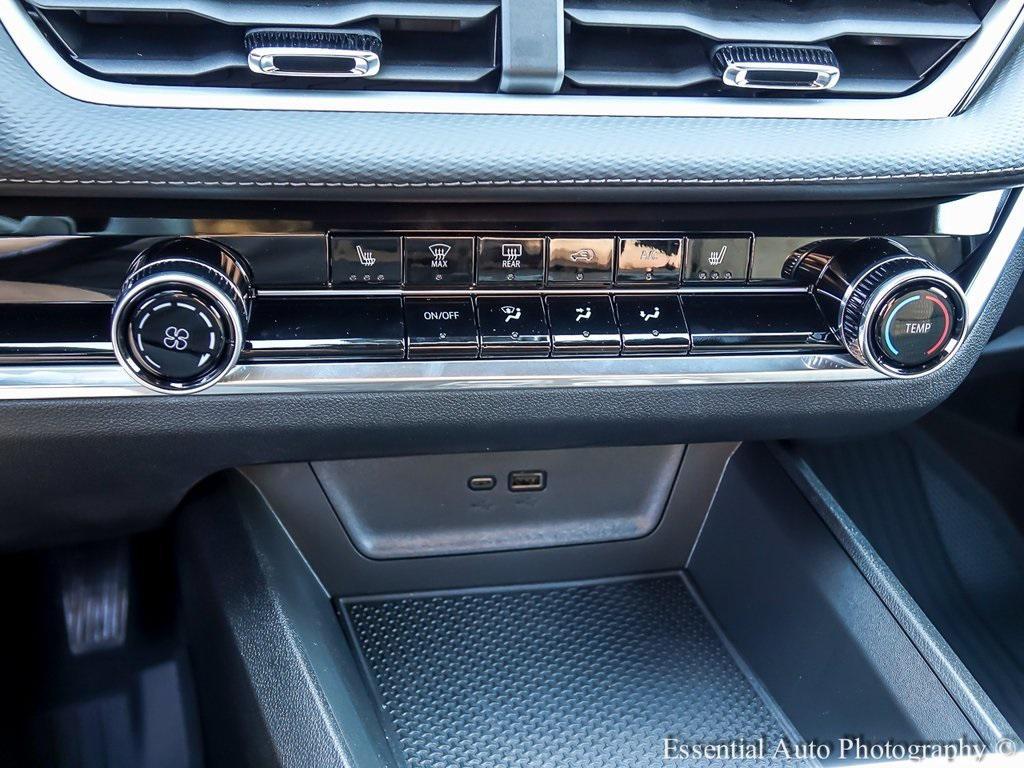 new 2026 Chevrolet Equinox car, priced at $27,944