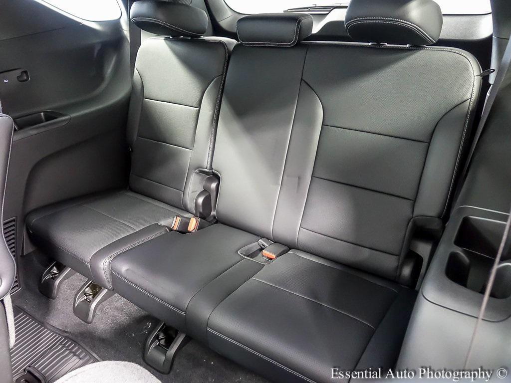 new 2025 Chevrolet Traverse car, priced at $42,478