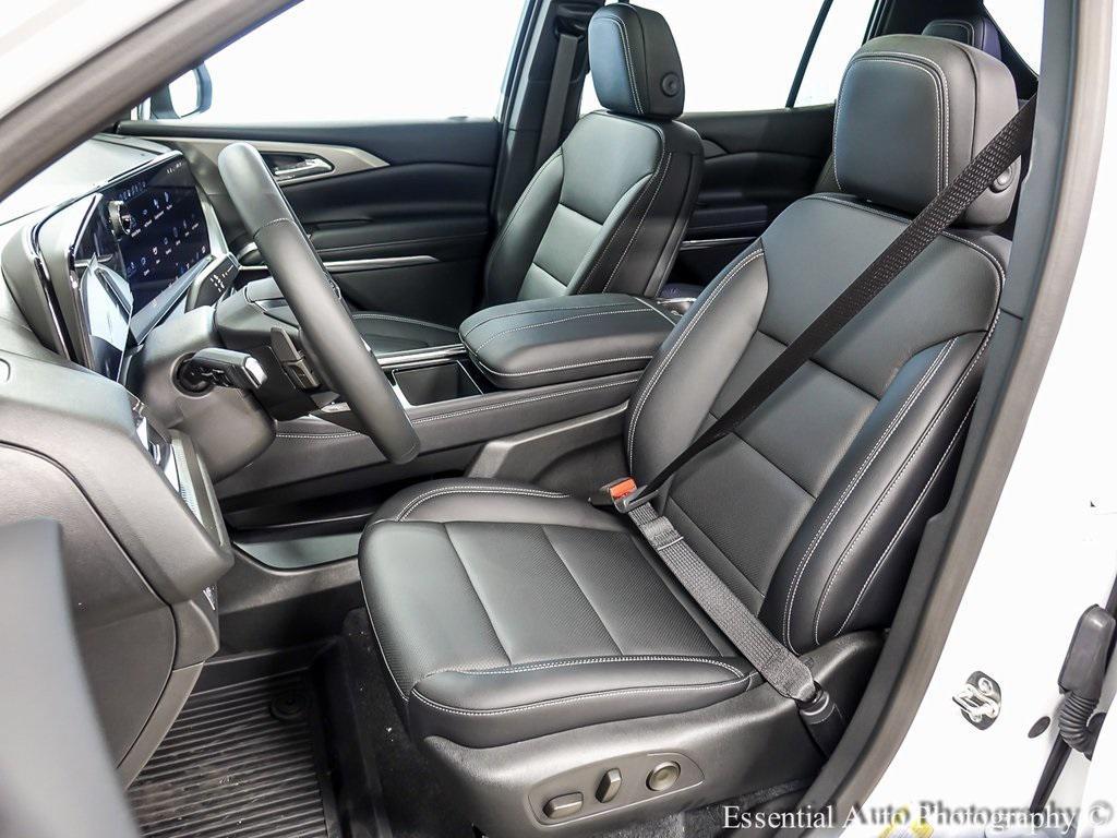 new 2025 Chevrolet Traverse car, priced at $42,478