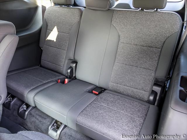 used 2025 Chevrolet Traverse car, priced at $39,770