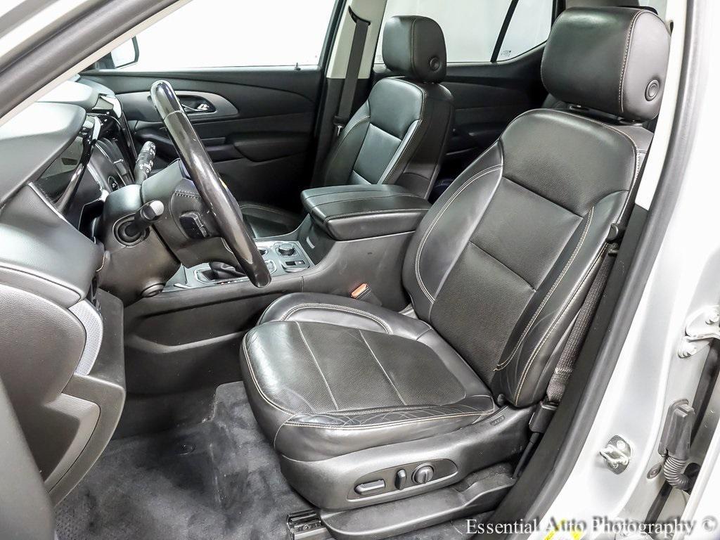 used 2021 Chevrolet Traverse car, priced at $29,491