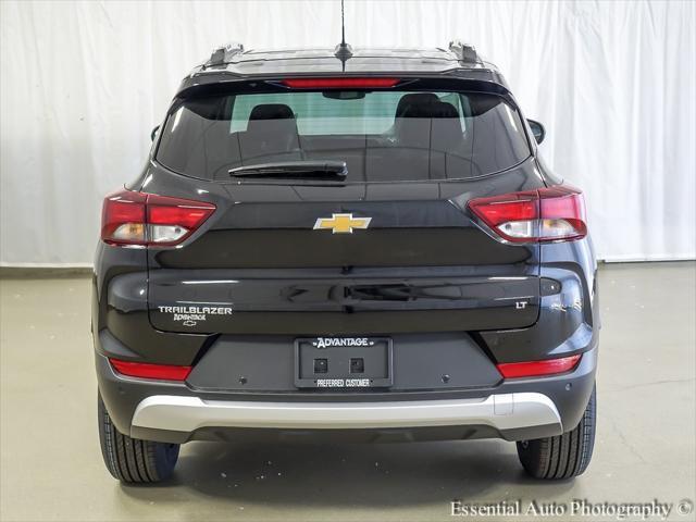 new 2025 Chevrolet TrailBlazer car, priced at $28,257