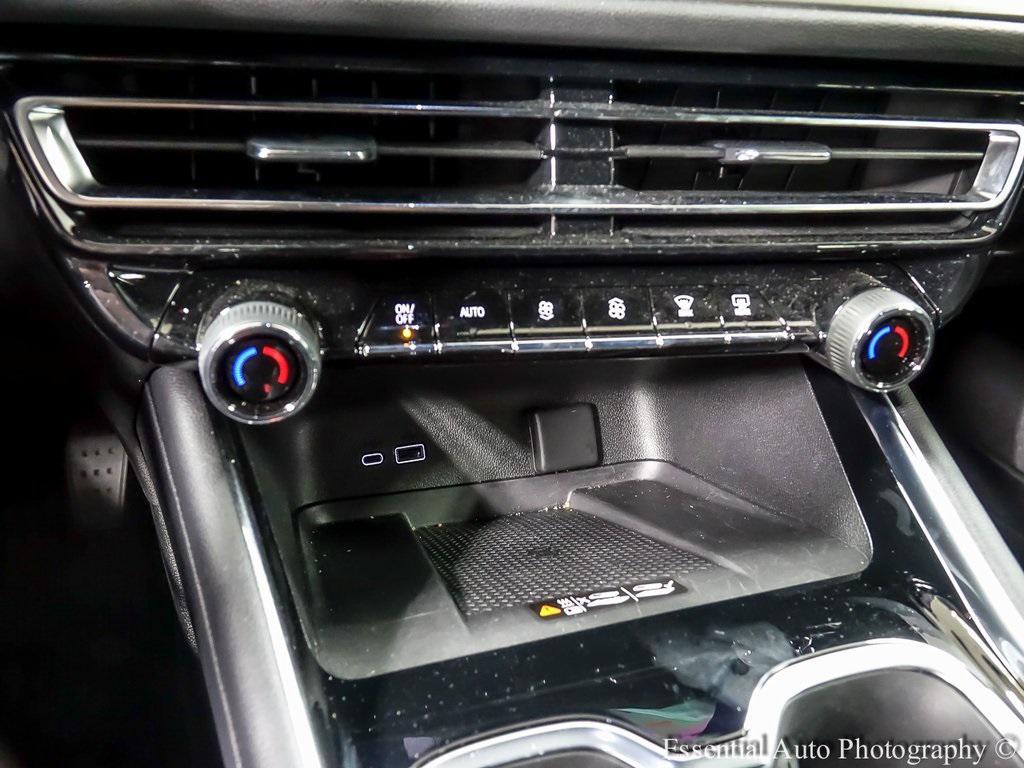 used 2025 Chevrolet Traverse car, priced at $37,771