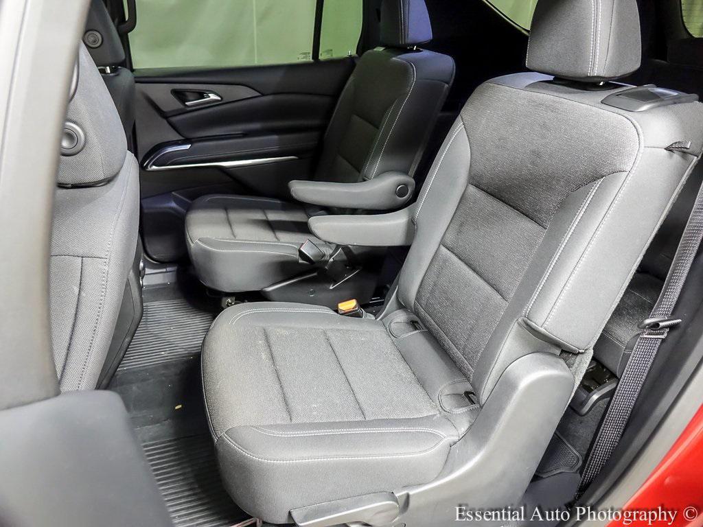 used 2025 Chevrolet Traverse car, priced at $37,771