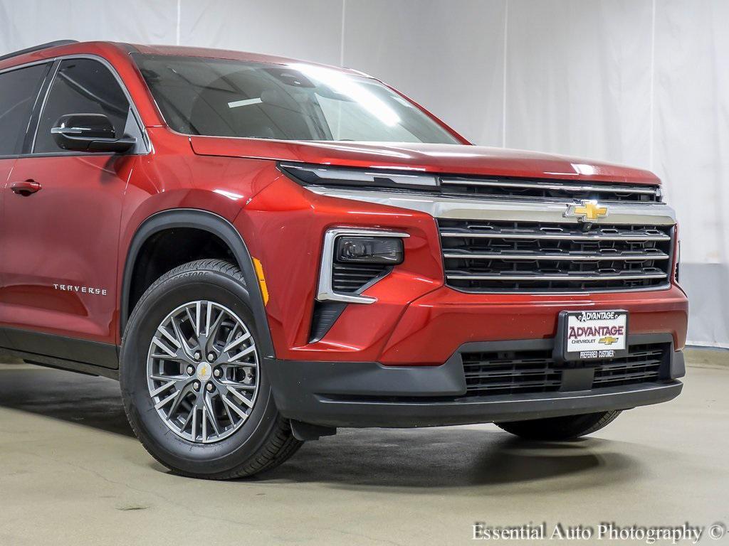 used 2025 Chevrolet Traverse car, priced at $37,771