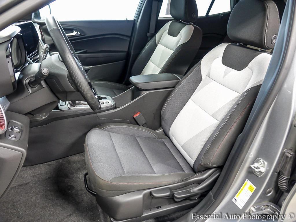 used 2025 Chevrolet Trax car, priced at $21,235