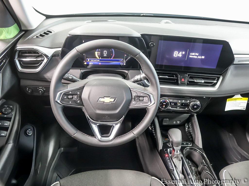 used 2025 Chevrolet TrailBlazer car, priced at $26,499