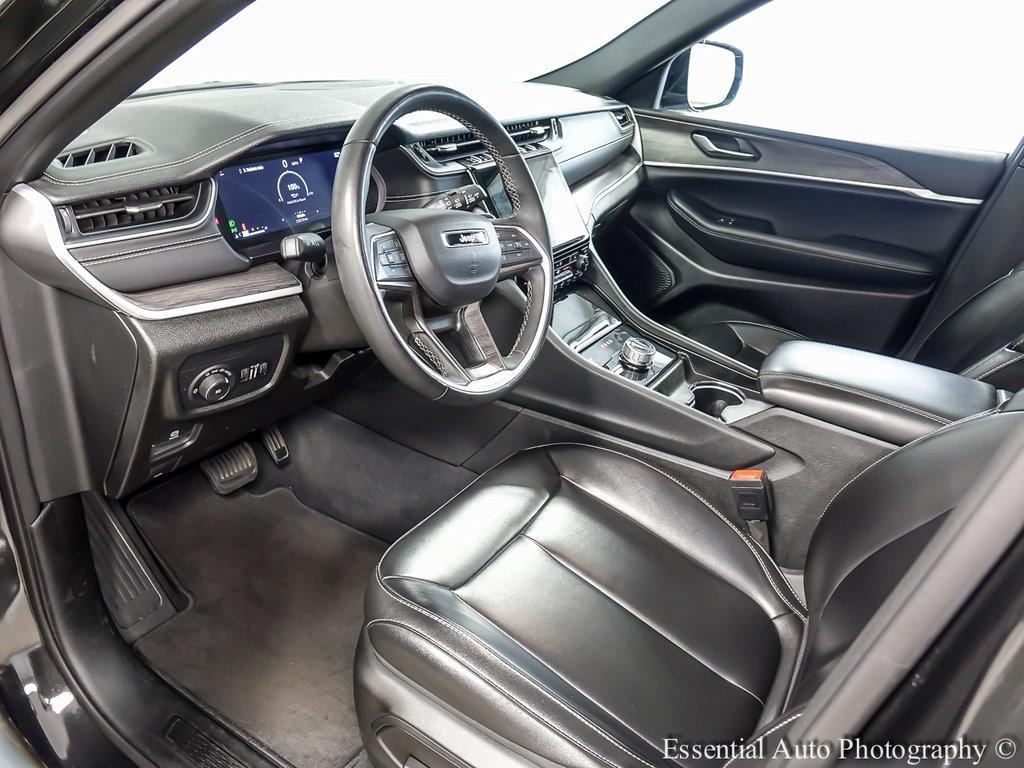 used 2024 Jeep Grand Cherokee car, priced at $34,622