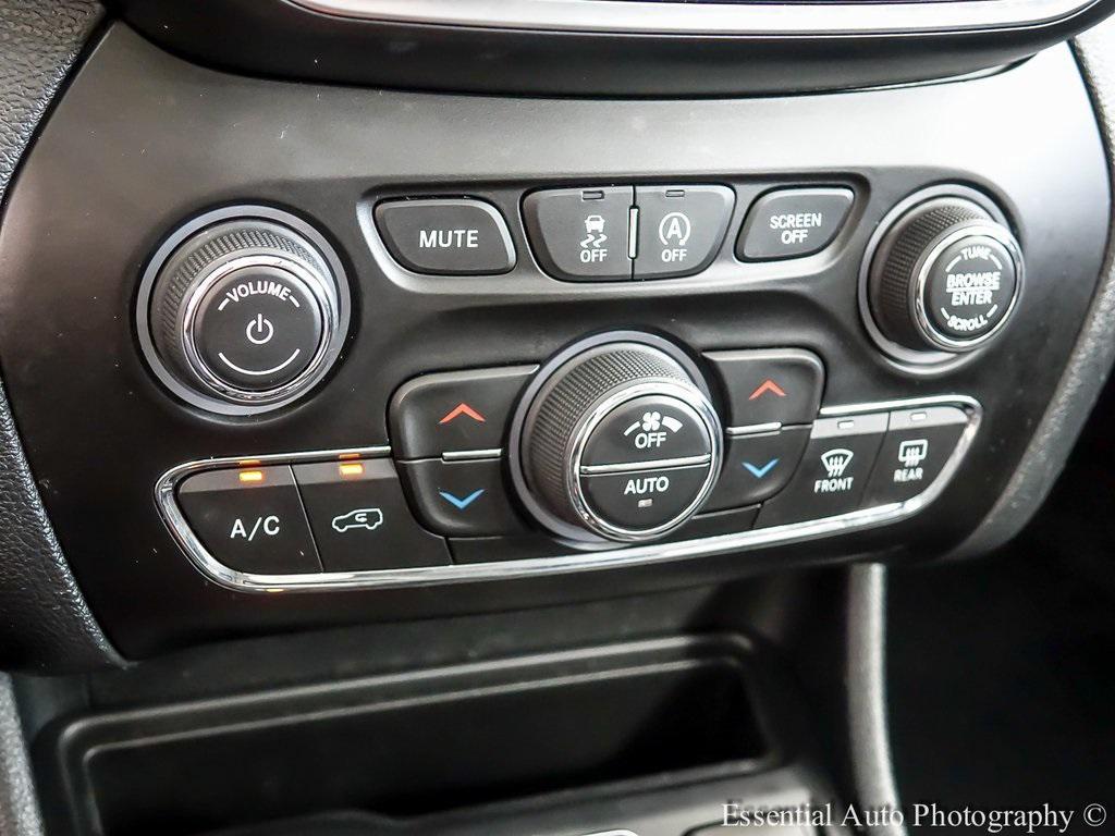 used 2022 Jeep Cherokee car, priced at $23,177